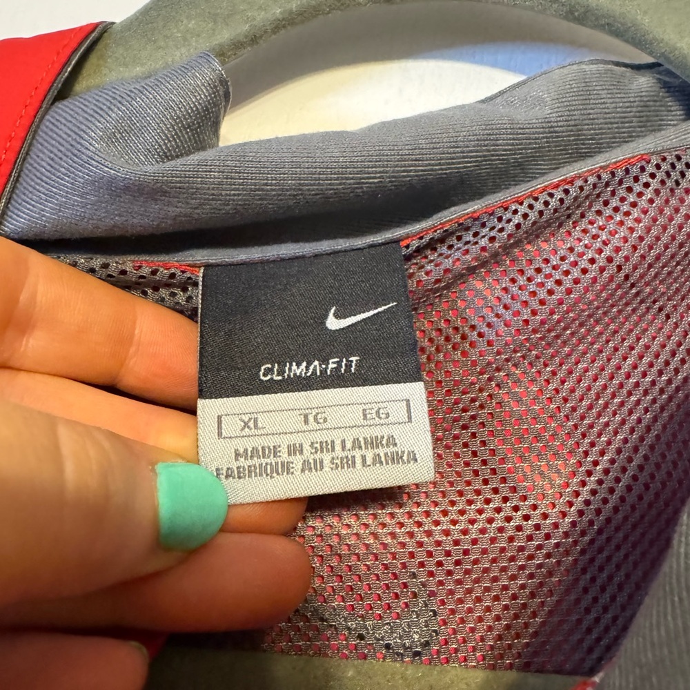 Nike Vintage Clima-Fit Windbreaker Jacket - Red (XL) - Picture 5 of 9